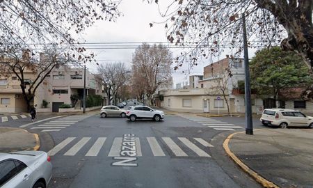 Una joven de 25 años murió atropellada por un colectivo tras engacharse su mochila con la puerta de la unidad. (Foto: Google Maps) Una joven de 25 años murió atropellada por un colectivo tras engacharse su mochila con la puerta de la unidad. (Foto: Google Maps)