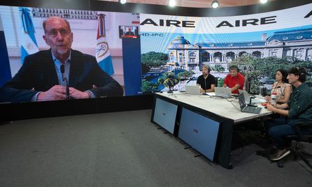 No hay más tiempo si no nos ponemos de acuerdo, sostuvo el gobernador de Santa Fe en AIRE, en medio de la crisis de seguridad que vive Rosario por el avance narco. No hay más tiempo si no nos ponemos de acuerdo, sostuvo el gobernador de Santa Fe en AIRE, en medio de la crisis de seguridad que vive Rosario por el avance narco.