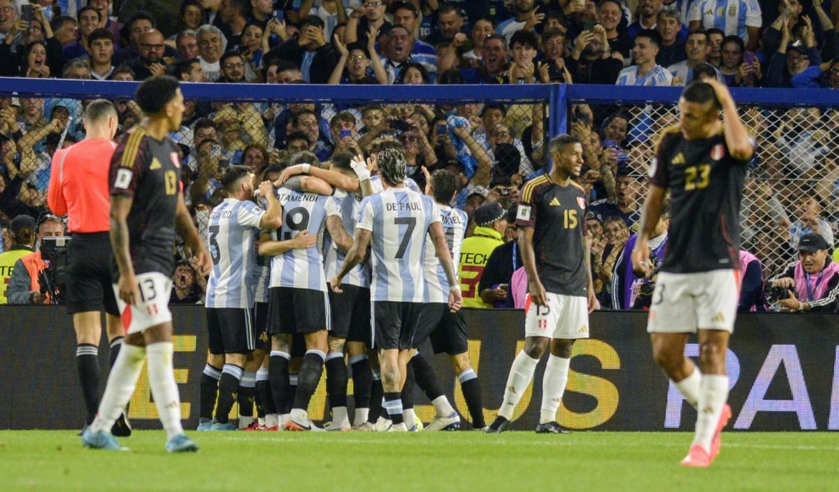 La Selección Argentina venció 1 a 0 a Perú y cerró el año de la mejor manera.