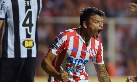 El Vitoria de Brasil debe cancelar una deuda con Boca por el préstamo de Bou en 2018. El Vitoria de Brasil debe cancelar una deuda con Boca por el préstamo de Bou en 2018.