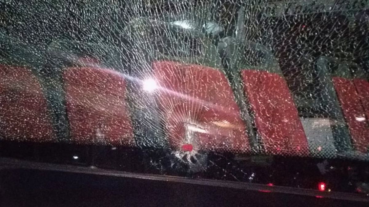 El Grupo DOTA no se sumó al paro de colectivos y sufrió ataques a sus unidades. El Grupo DOTA no se sumó al paro de colectivos y sufrió ataques a sus unidades.