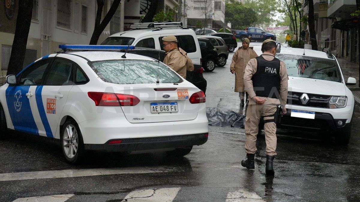 Uno de los rasgos que se viene observando desde los últimos años en la matriz de violencia de Rosario es la mayor crueldad utilizada a la hora de matar. Uno de los rasgos que se viene observando desde los últimos años en la matriz de violencia de Rosario es la mayor crueldad utilizada a la hora de matar.