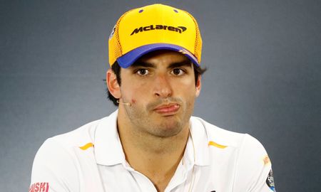 Carlos Sainz Jr. sabe que no está cumpliendo con las expectativas y espera en Barcelona, su casa, hacer una buena carrera. Carlos Sainz Jr. sabe que no está cumpliendo con las expectativas y espera en Barcelona, su casa, hacer una buena carrera.