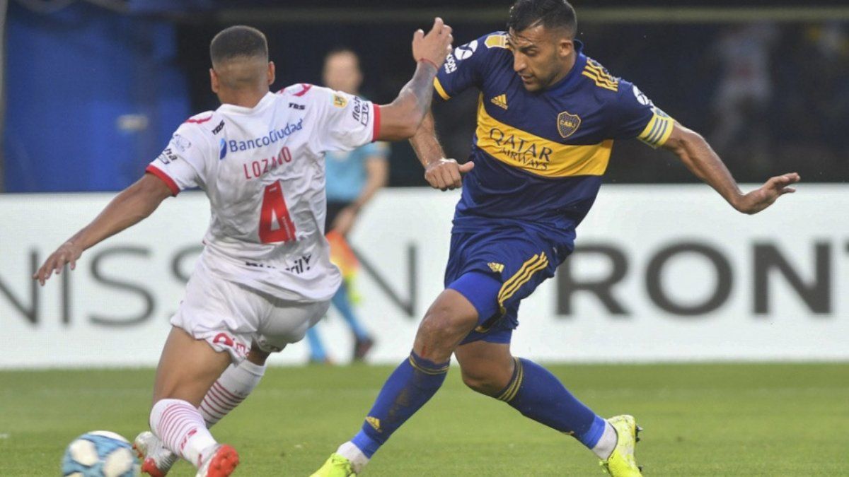 Club Atlético Boca Juniors vuelve a su cancha aunque el campo de juego está seis puntos.