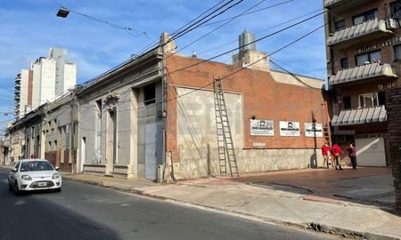 Quitaron la parte de la pared que estaba por derrumbarse Quitaron la parte de la pared que estaba por derrumbarse
