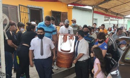 Miles de personas pasaron por la casa de Abigail Jiménez del barrio San Martín. Miles de personas pasaron por la casa de Abigail Jiménez del barrio San Martín.