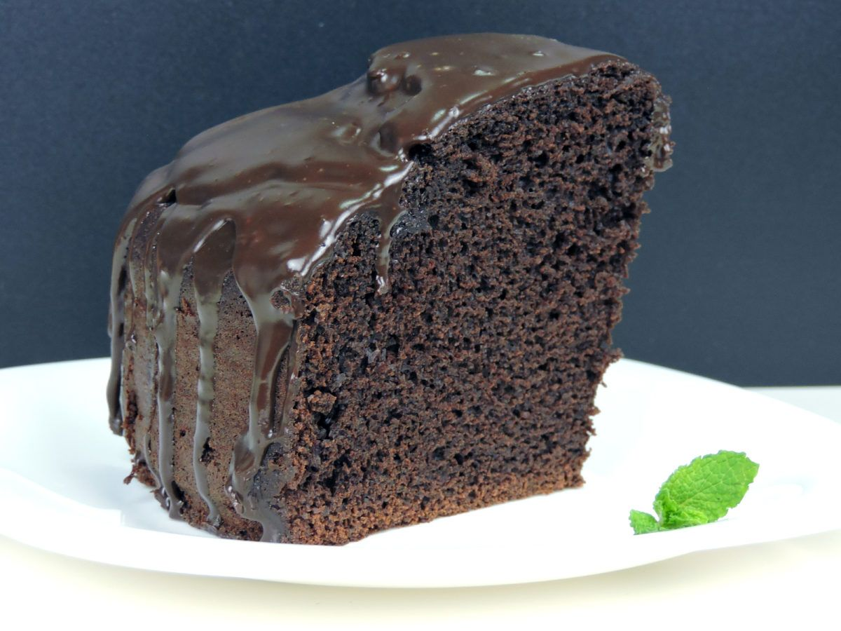 El pastel de chocolate es perfecto para hacer en casa y disfrutarlo junto a tu familia. El pastel de chocolate es perfecto para hacer en casa y disfrutarlo junto a tu familia.