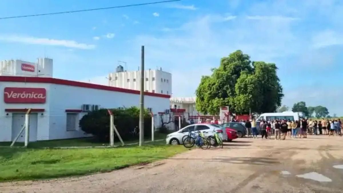 Empleados de la láctea vuelven a movilizarse en Lehmann por sueldos adeudados y recortes.&nbsp;