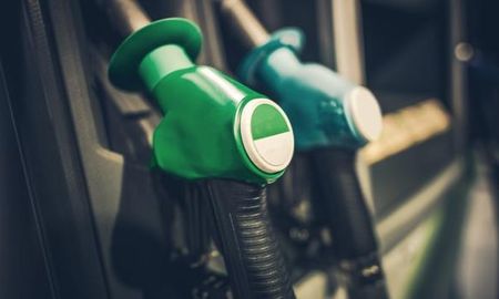 La solución de fondo es que Argentina produzca más gasoil, para eso se necesita decisión política a mediano y largo plazo sin importar el partido. La solución de fondo es que Argentina produzca más gasoil, para eso se necesita decisión política a mediano y largo plazo sin importar el partido.