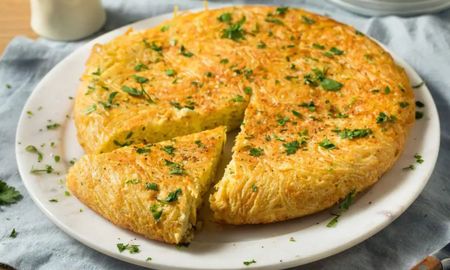 Todos los detalles para preparar una tortilla de la mano de Guillermo Calabrese. Todos los detalles para preparar una tortilla de la mano de Guillermo Calabrese.