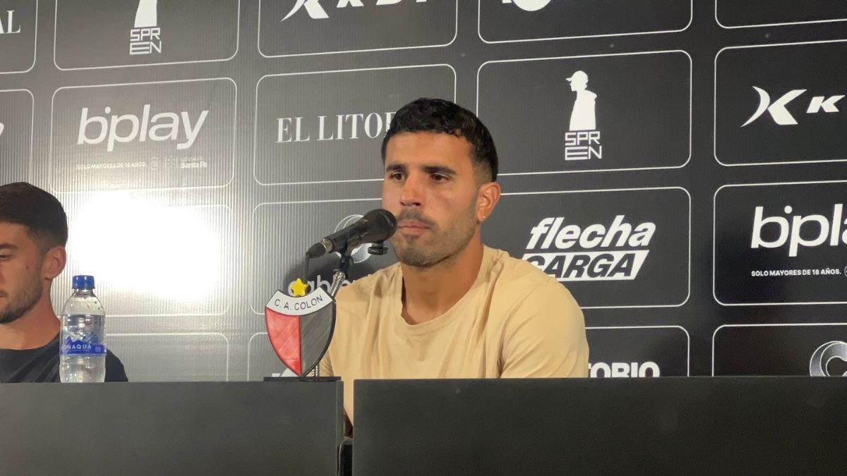 Pier Barrios en conferencia de prensa de Colón. Pier Barrios en conferencia de prensa de Colón.