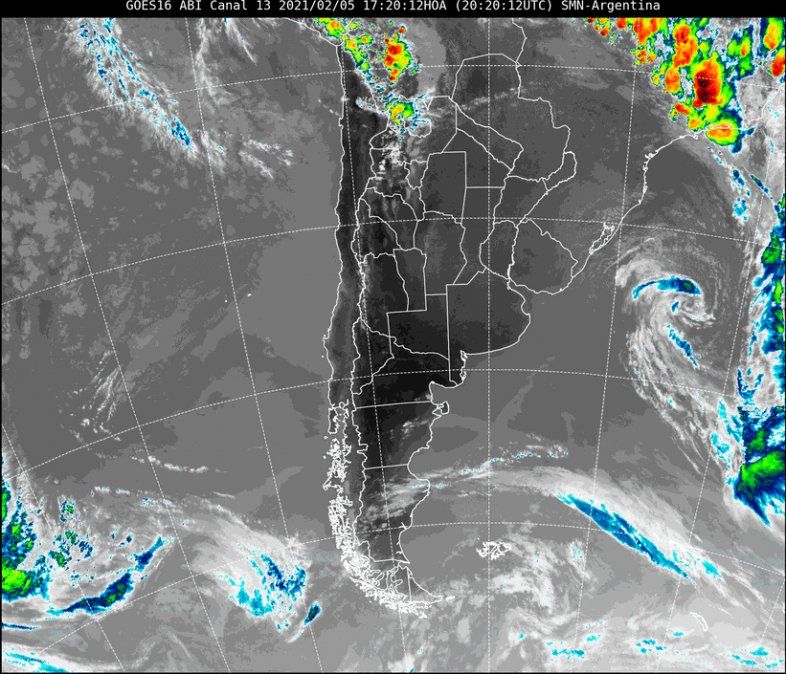 Imagen satelital del tiempo a las 17.20 horas del viernes.