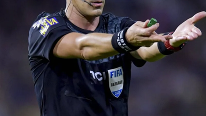 AFA despidió a al menos tres árbitros del fútbol argentino y trascendió que estarían vinculados a las apuestas ilegales