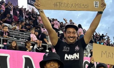 El hincha gastó el dinero del alquier para ver a Lionel Messi. El hincha gastó el dinero del alquier para ver a Lionel Messi.