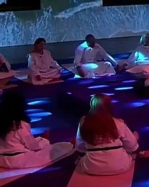 Los jugadores compartieron una jornada de meditación guiada, pero la desconfianza mutua arruinó la estrategia de la producción. Los jugadores compartieron una jornada de meditación guiada, pero la desconfianza mutua arruinó la estrategia de la producción.