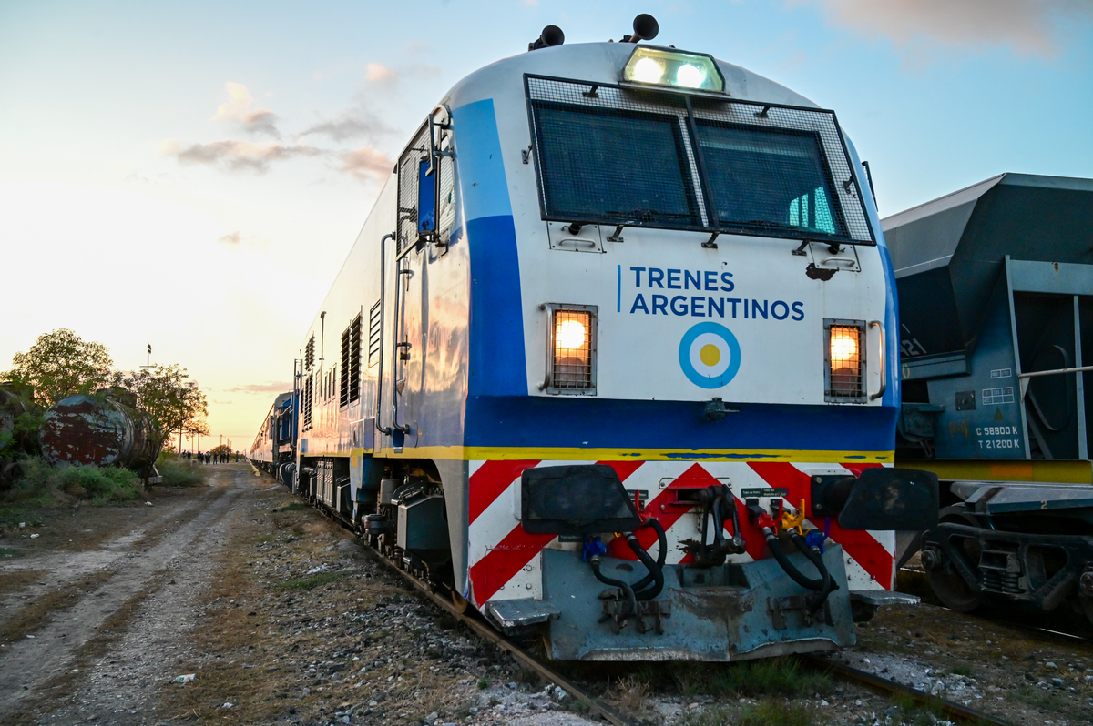 Qué documentación se debe presentar a la hora de viajar en tren. Qué documentación se debe presentar a la hora de viajar en tren.