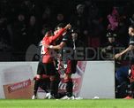 Colón derrotó a Estudiantes y volvió al triunfo en la Liga Profesional, ante un rival que acumulaba 16 partidos sin derrotas. Colón derrotó a Estudiantes y volvió al triunfo en la Liga Profesional, ante un rival que acumulaba 16 partidos sin derrotas.