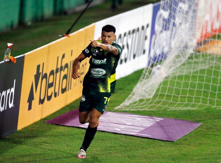 Gran triunfo de Defensa y Justicia como local