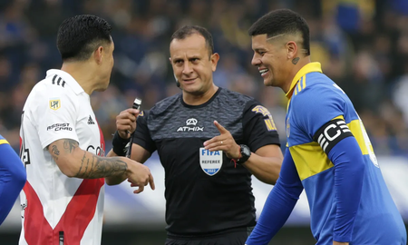 El Superclásico entre River-Boca disputado en el estadio Monumental. El Superclásico entre River-Boca disputado en el estadio Monumental.