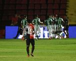 Colón perdió 2-1 con Banfield y quedó sin chances de pelear por la Copa Diego Maradona. Colón perdió 2-1 con Banfield y quedó sin chances de pelear por la Copa Diego Maradona.