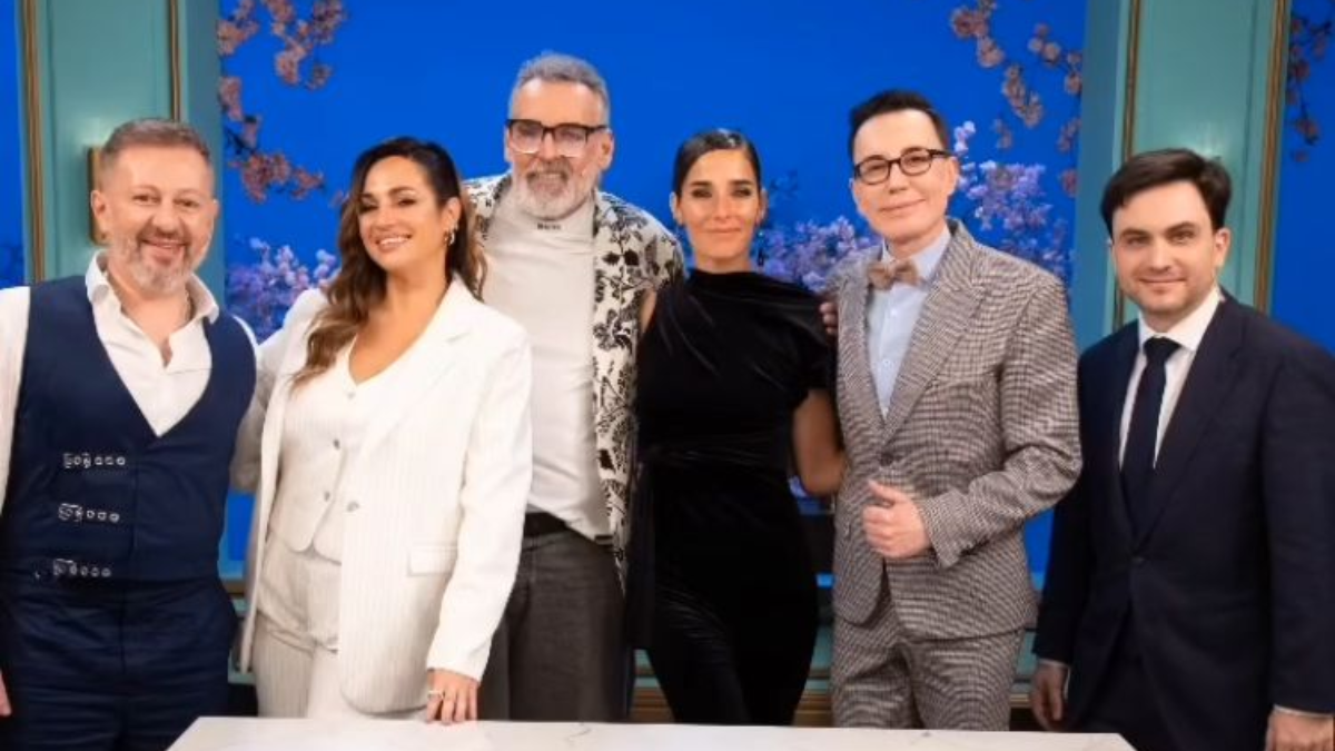La mesa de Juana Viale este domingo en El Trece: Nicolás Scarpino, Belén Francese, Benito Fernández, Marcelo Polino y Ramiro Marra. La mesa de Juana Viale este domingo en El Trece: Nicolás Scarpino, Belén Francese, Benito Fernández, Marcelo Polino y Ramiro Marra.