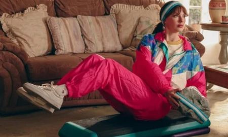Taylor Swift aparece con una vincha celeste y blanca en su nuevo video, despertando teorías sobre su vínculo con Argentina. Taylor Swift aparece con una vincha celeste y blanca en su nuevo video, despertando teorías sobre su vínculo con Argentina.