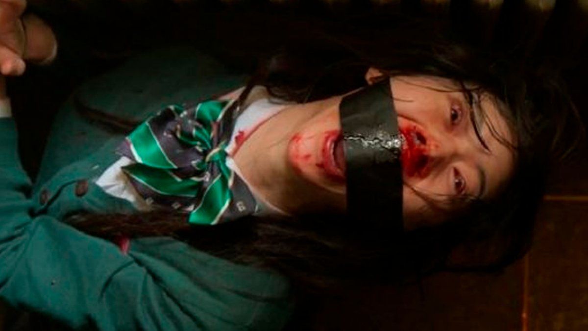 La historia original se publicó&nbsp;entre 2009 y 2011, alcanzando nueve entregas, por lo que se espera que la adaptación que realizó Netflix expanda más allá la historia, así abarcar más temporadas. La primera temporada de&nbsp;All of Us Are Dead&nbsp;tiene&nbsp;12 episodios.