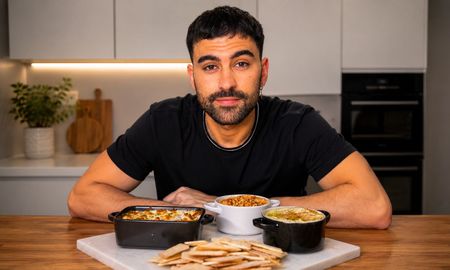 Tres dips caseros de @lasrecetasdesimon para picadas: hummus, muhamara y dip de ajo. Tres dips caseros de @lasrecetasdesimon para picadas: hummus, muhamara y dip de ajo.