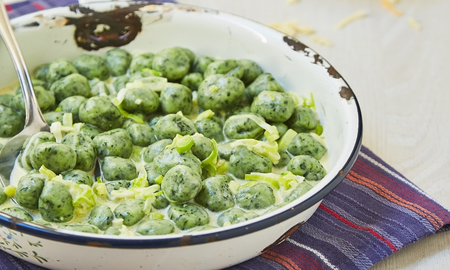 Cómo hacer ñoquis de acelga: la receta perfecta para disfrutar la cena en familia Cómo hacer ñoquis de acelga: la receta perfecta para disfrutar la cena en familia