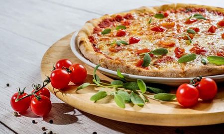 Es una pizza simple perfecta para cualquier ocasión. Es una pizza simple perfecta para cualquier ocasión.