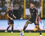 No fue Lionel Messi: el otro 10 que bancó a Facundo Farías tras la lesión. No fue Lionel Messi: el otro 10 que bancó a Facundo Farías tras la lesión.