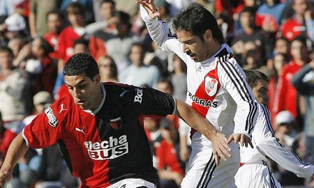 Darío Gandín jugó en Colón en los períodos 2004-2005, 2007-2008 y 2013-2014. Darío Gandín jugó en Colón en los períodos 2004-2005, 2007-2008 y 2013-2014.