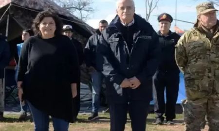 Vizzotti se equivocó, fue a un acto con una bota de cada color y se hizo viral Vizzotti se equivocó, fue a un acto con una bota de cada color y se hizo viral