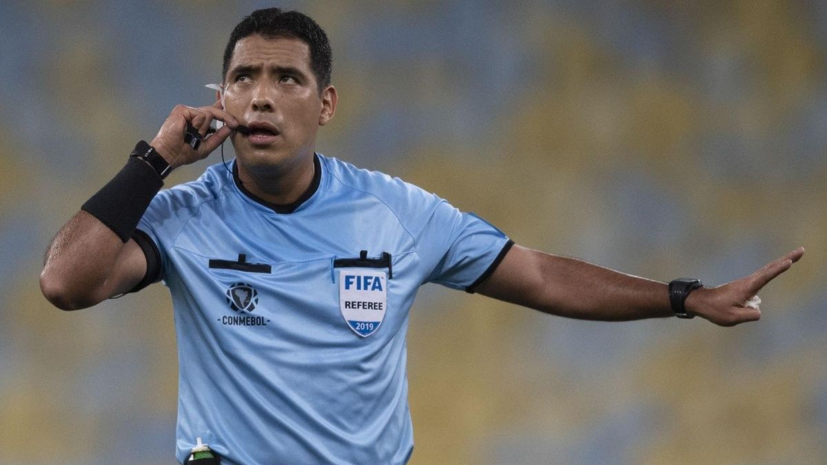Cambiaron al VAR para la final de la Libertadores por una entrevista antes del partido