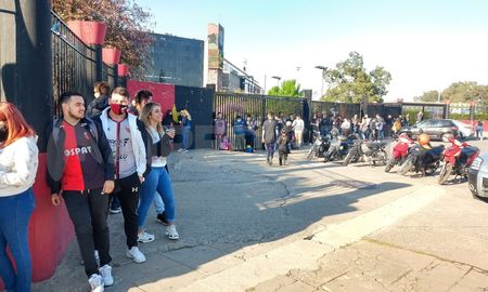 Los organismos de Seguridad dieron a conocer los cortes programados de calles para el sábado, día en que se disputará el clásico santafesino entre Colón y Unión. Los organismos de Seguridad dieron a conocer los cortes programados de calles para el sábado, día en que se disputará el clásico santafesino entre Colón y Unión.