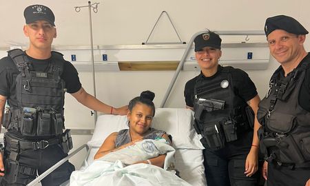 Tras ser asistidos por la Policía en Rosario, madre e hijo se encuentran en muy buen estado de salud. Tras ser asistidos por la Policía en Rosario, madre e hijo se encuentran en muy buen estado de salud.
