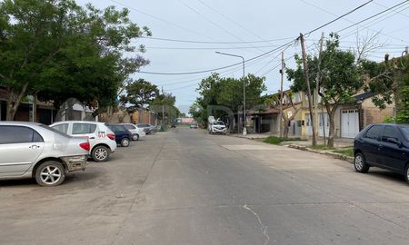 El tiroteo y la persecución se produjo en la calle principal de barrio El Pozo. El tiroteo y la persecución se produjo en la calle principal de barrio El Pozo.