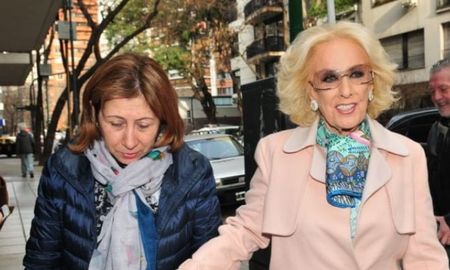 Mirtha Legrand sufre la baja de su mano dercha. Mirtha Legrand sufre la baja de su mano dercha.
