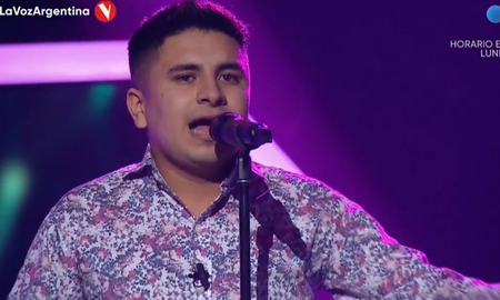 El concursante se presentó en La Voz Argentina y conmovió a todos con su historia de vida e increíble voz. El concursante se presentó en La Voz Argentina y conmovió a todos con su historia de vida e increíble voz.