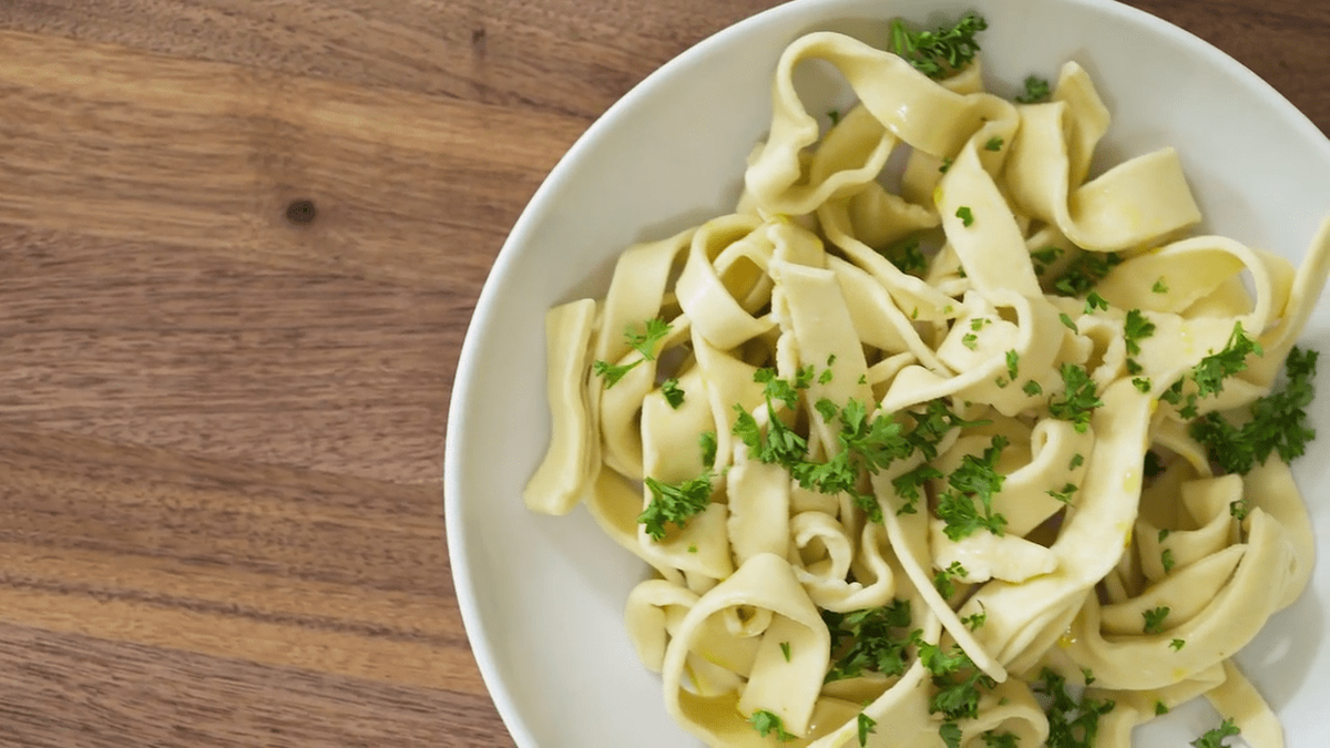 Las pastas caseras son una de las mejores opciones para hacer en casa si tenés invitados, ya que llevan pocos ingredientes y su receta es muy sencilla. Las pastas caseras son una de las mejores opciones para hacer en casa si tenés invitados, ya que llevan pocos ingredientes y su receta es muy sencilla.