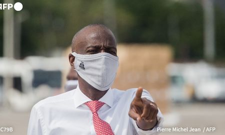 “Agradezco al responsable de mi seguridad del palacio, el sueño de esa gente era atentar contra mi vida; gracias a Dios no ocurrió eso, el plan fue abortado”, dijo el presidente de Haití, Jovenel Moise. “Agradezco al responsable de mi seguridad del palacio, el sueño de esa gente era atentar contra mi vida; gracias a Dios no ocurrió eso, el plan fue abortado”, dijo el presidente de Haití, Jovenel Moise.
