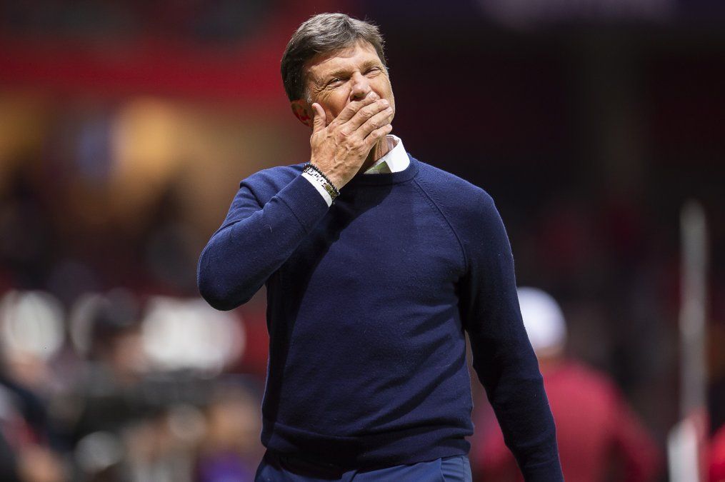 El DT de Querétaro, Hernán Cristante, denunció que fue amenazado luego del escándalo con Atlas