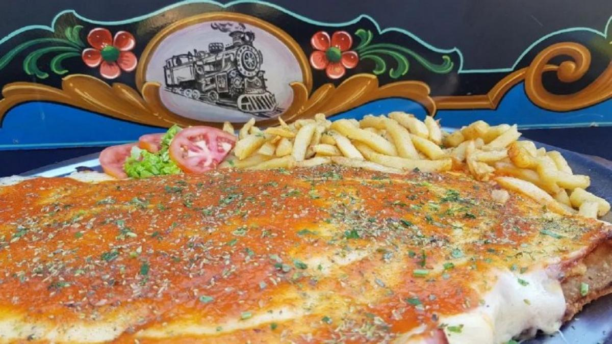 Comieron en una parrilla y el costo fue viral en TikTok: ¡Nos comprábamos un Duna!