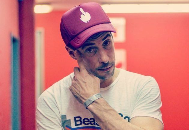 ¡Idénticos! Esteban Lamothe pidió fotos de “gente parecida” a él y fue furor en las redes