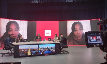 En diálogo con Luis Mino, la subsecretaria de Equidad en Salud, Romina Carrizo, anunció la reapertura del vacunatorio en La Esquina Encendida. En diálogo con Luis Mino, la subsecretaria de Equidad en Salud, Romina Carrizo, anunció la reapertura del vacunatorio en La Esquina Encendida.