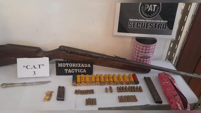 Detuvieron en barrio Barranquitas a dos menores de edad por robo: secuestraron una carabina y 61 cartuchos