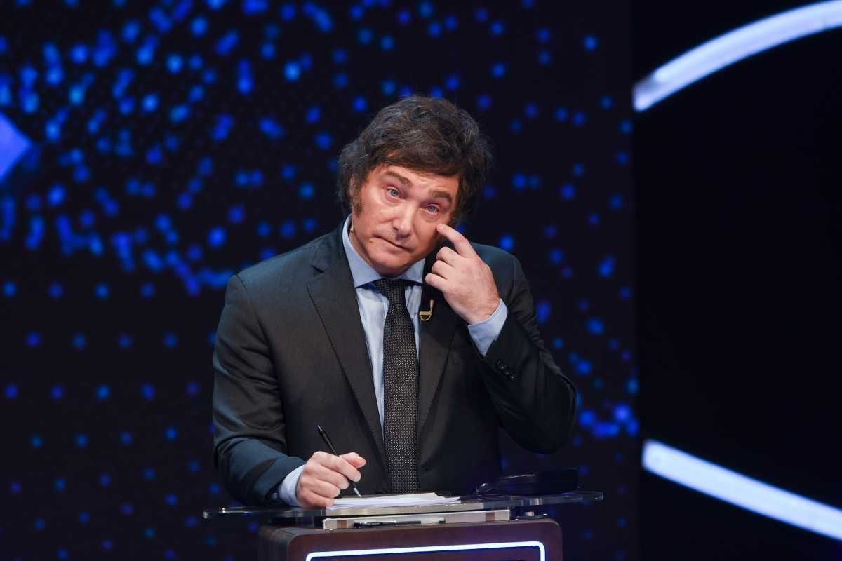 Milei hizo foco en consolidar los votos que ya tiene y según las encuestas que maneja LLA le aseguran un triunfo ajustado. Milei hizo foco en consolidar los votos que ya tiene y según las encuestas que maneja LLA le aseguran un triunfo ajustado.