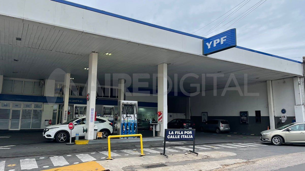 Falta combustible en las estaciones de servicio de Santa Fe.