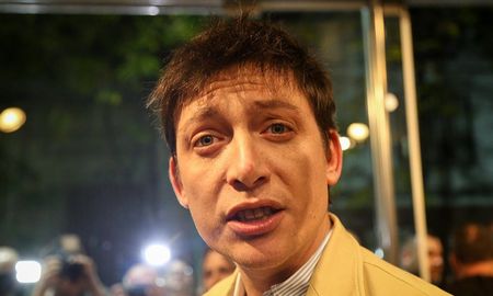 Antonio Becerra retrató a Santiago Caputo durante un acto público. Antonio Becerra retrató a Santiago Caputo durante un acto público.