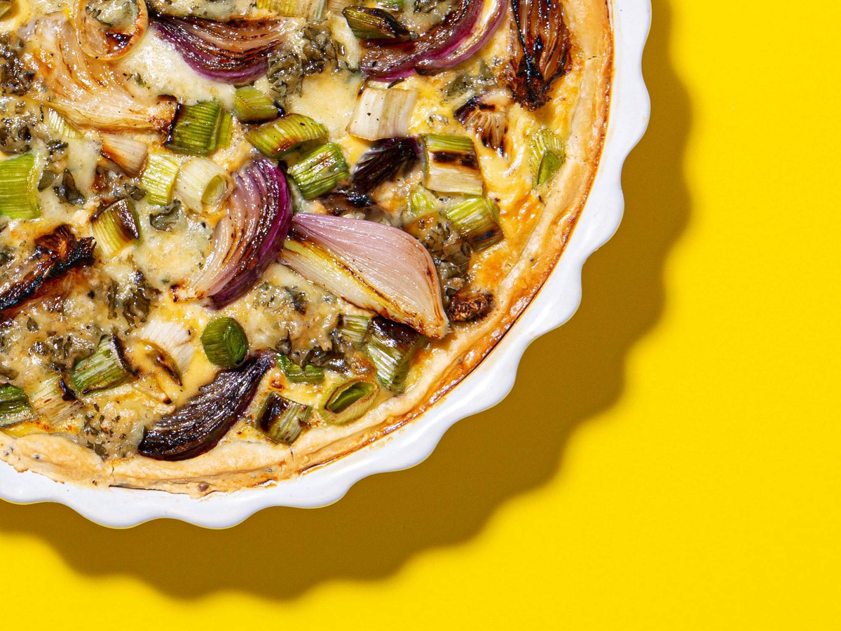 Cómo hacer tarta salada de puerros con la receta de Cocineros Argentinos